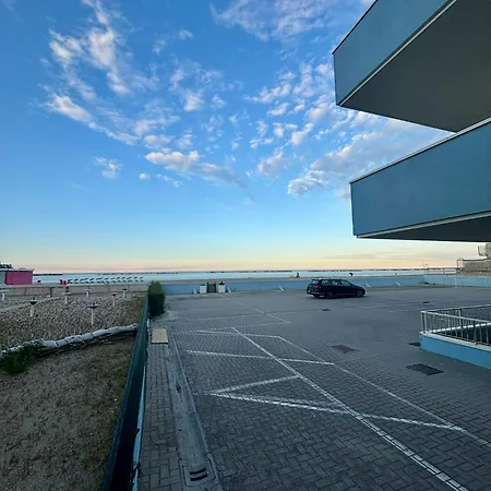 Seaview 223 Apartment
